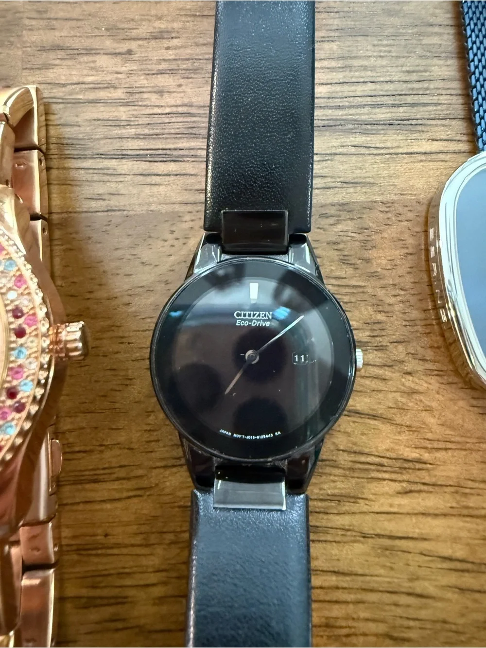 7 assorted watches - need batteries